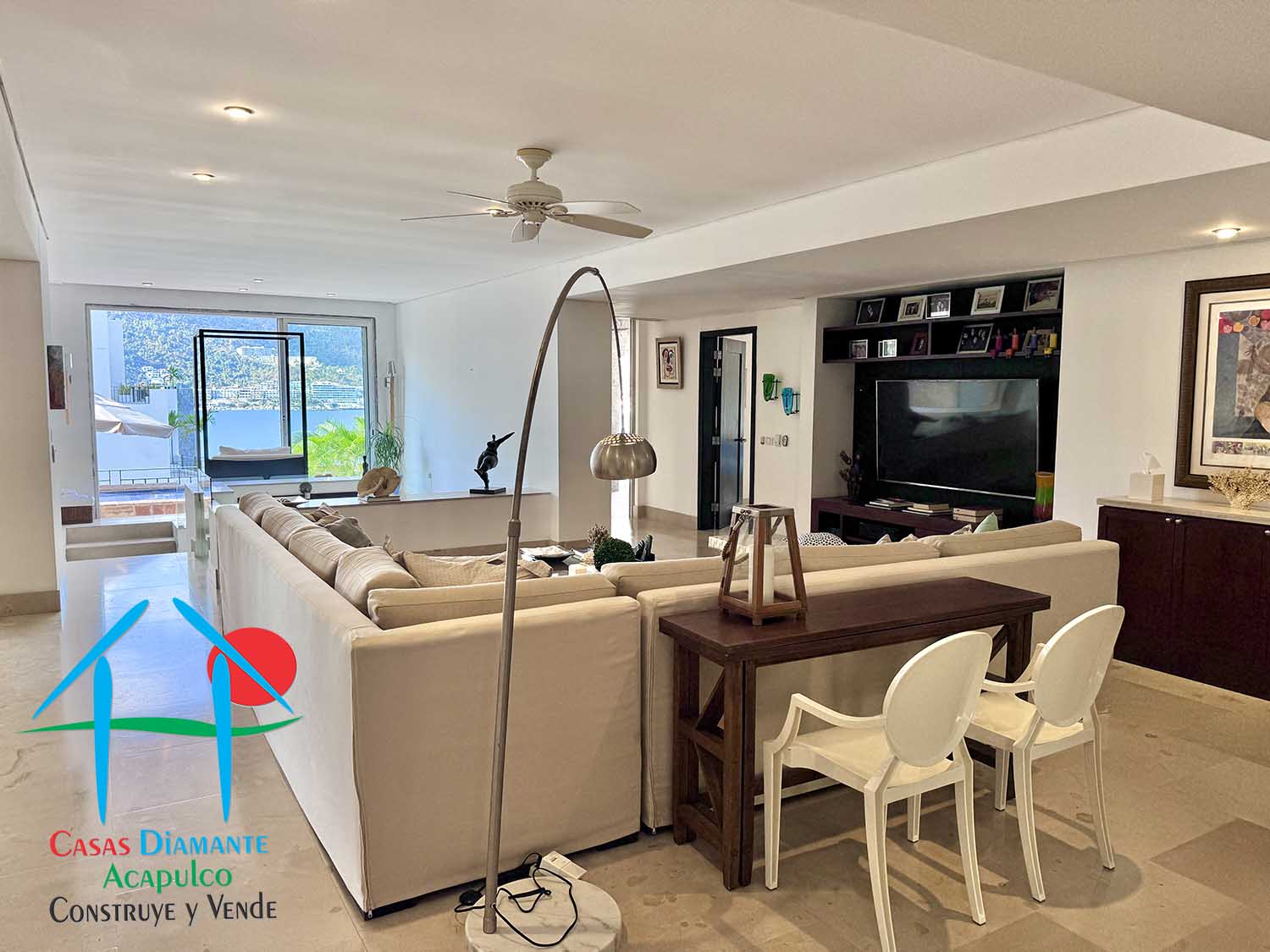 Vista Real M 29 - Sala de televisión 1